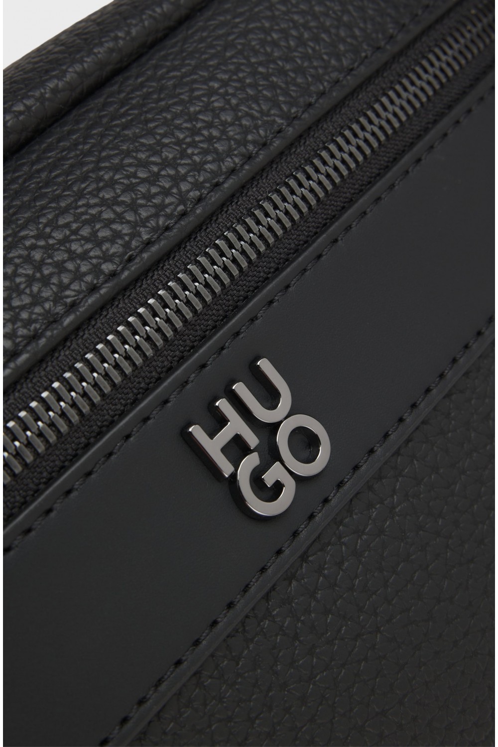 HUGO WASHBAG QUANTIC BLACK 50552293-001