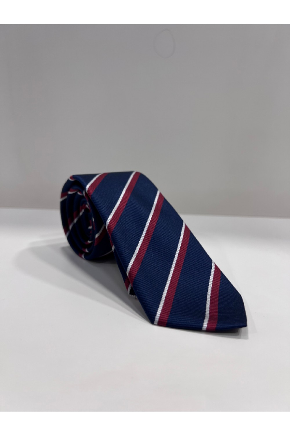MEN TIE DARK BLUE-RED AND WHITE SRTIPES SP52