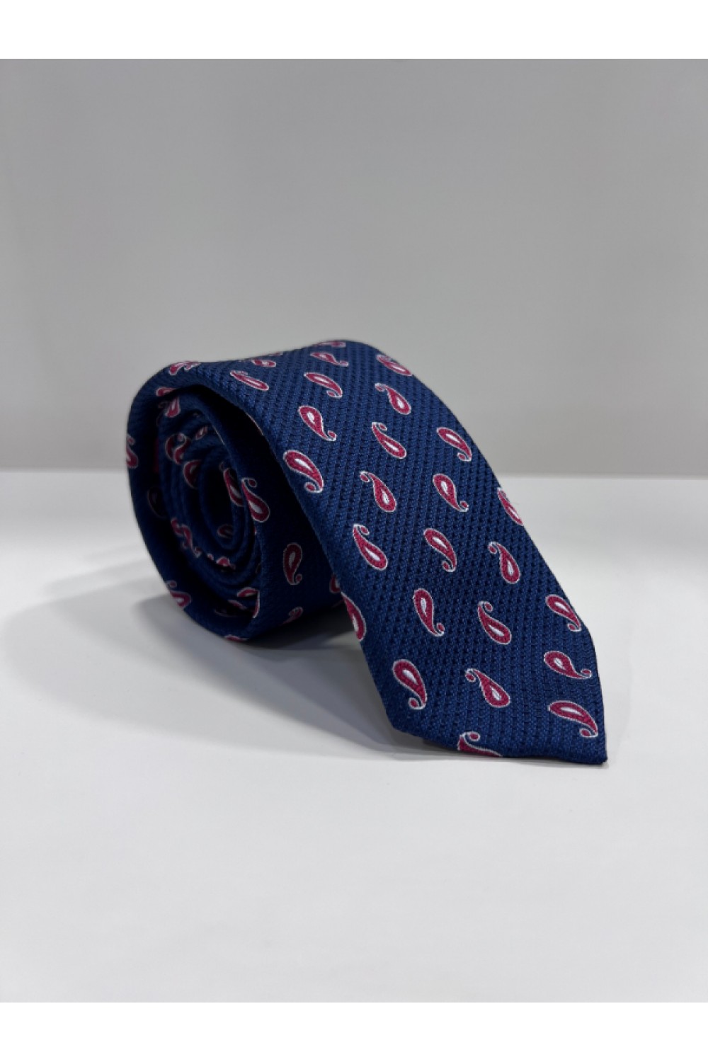 MEN TIE NAVY BLUE WITH RED PRINT SP57