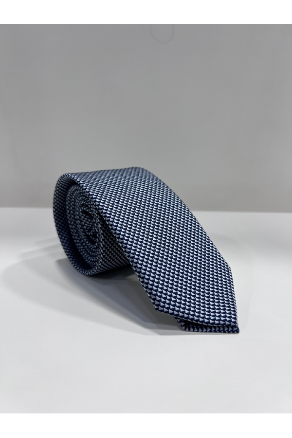 MEN TIE DARK BLUE-WHITE PRINTS SP64