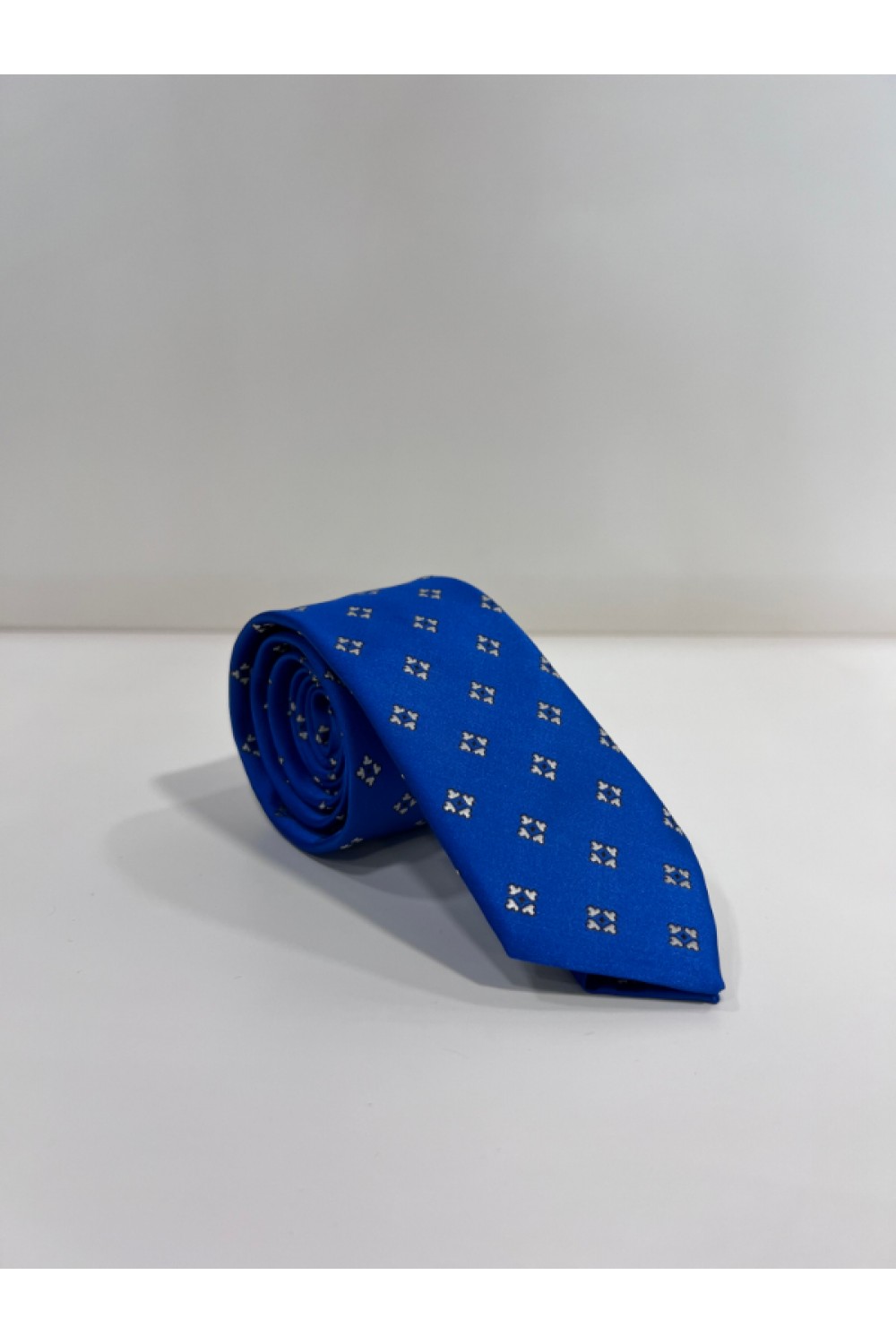 MEN TIE ROYAL BLUE WITH PRINTS SP21