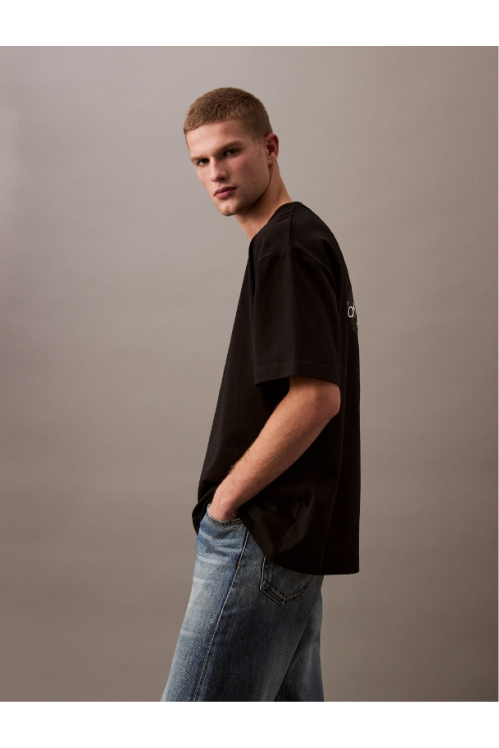 CALVIN KLEIN JEANS T-SHIRT OVERSIZED EMBOSSED MONOGRAM BLACK LV04RAB806-UB1