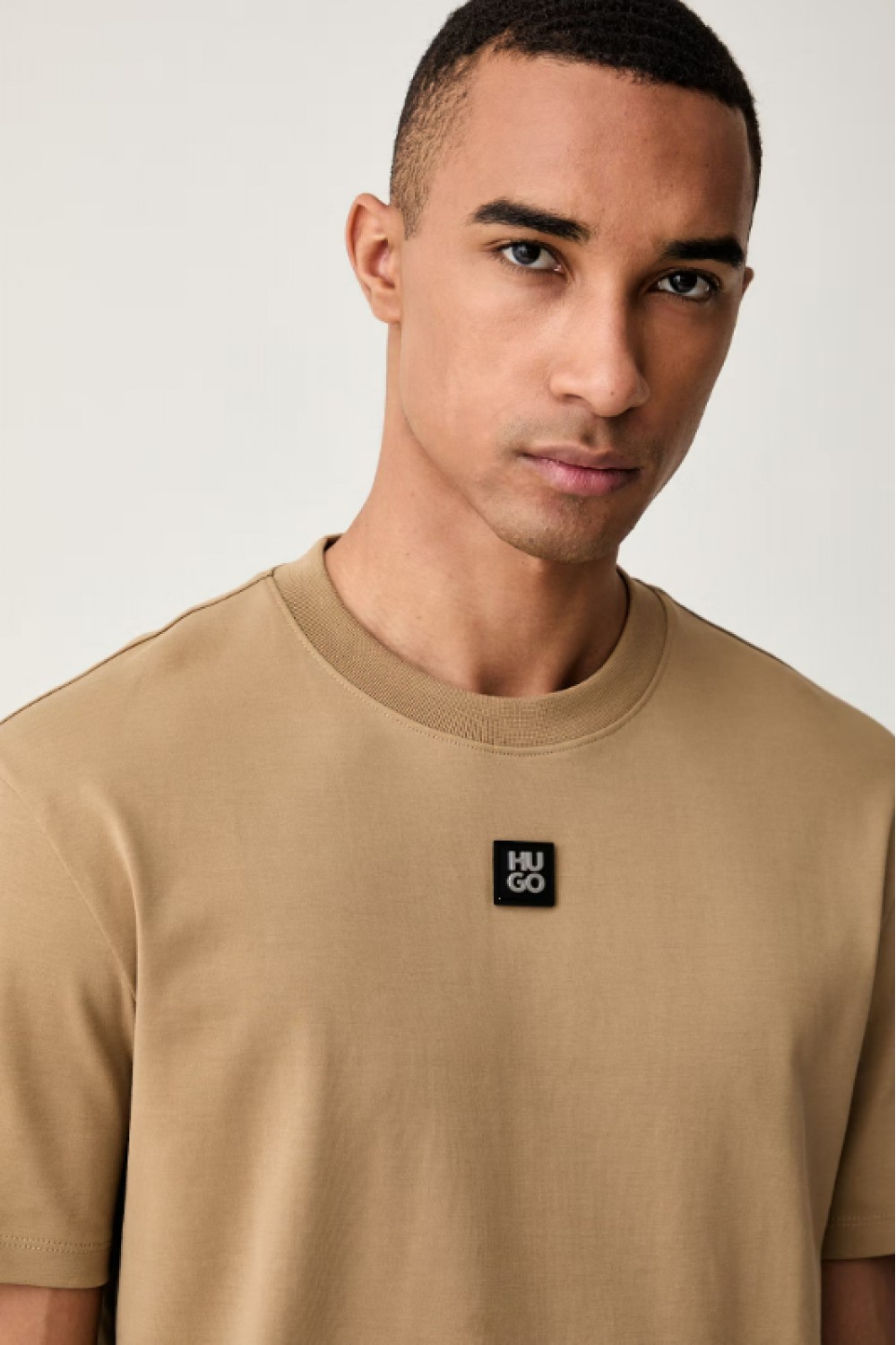 HUGO INTERLOCK COTTON REGULAR FIT T-SHIRT WITH STACKED LOGO DALILE 50505201-928