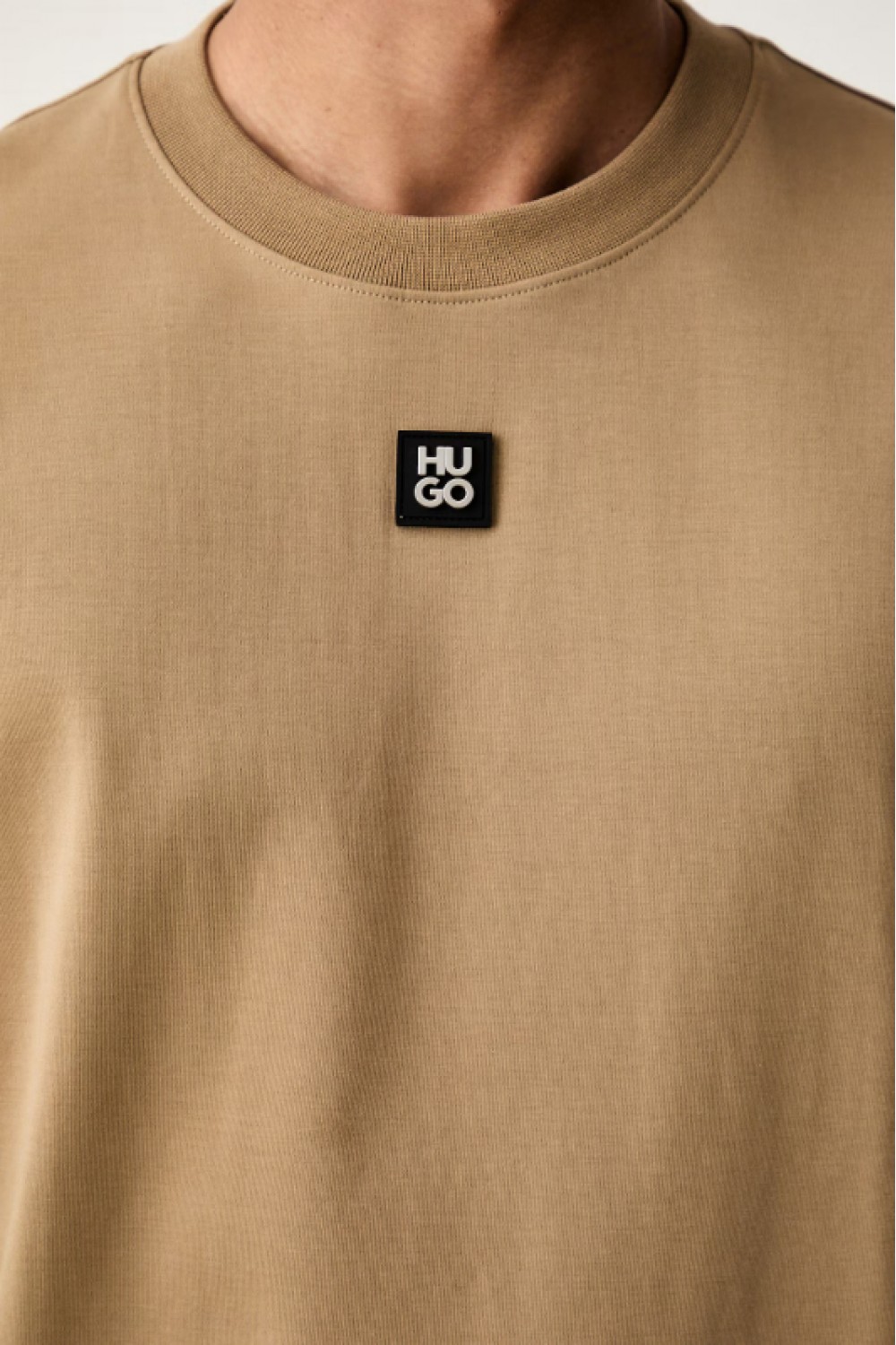 HUGO INTERLOCK COTTON REGULAR FIT T-SHIRT WITH STACKED LOGO DALILE 50505201-928