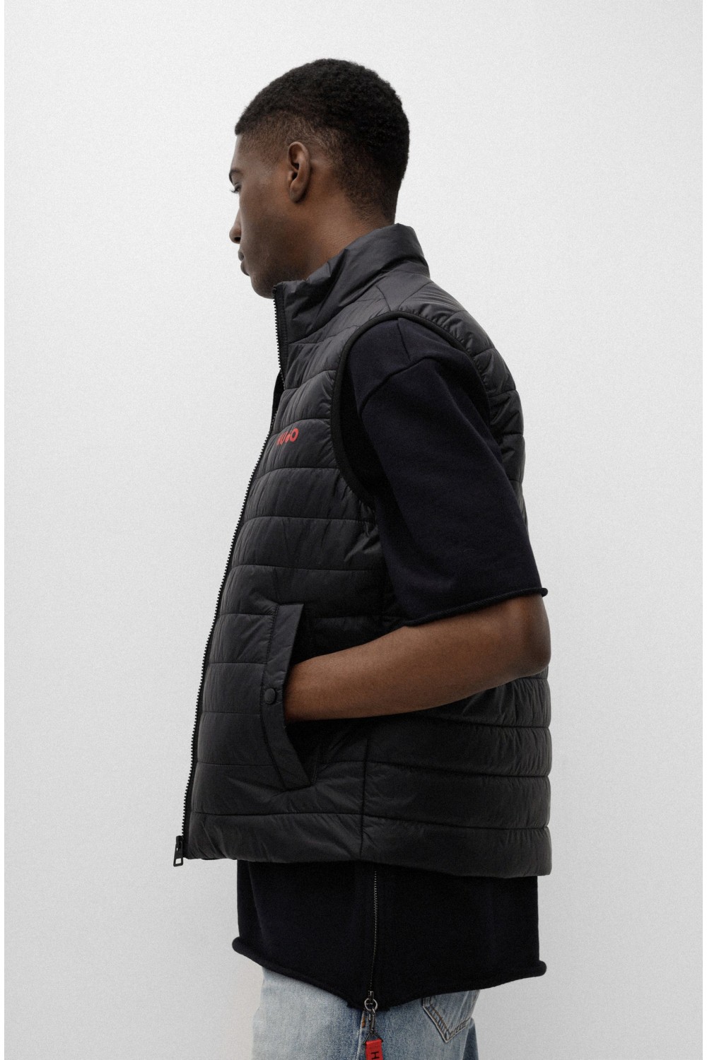 HUGO WATER-REPELLENT PADDED GILET WITH CONTRAST LOGO BLACK 50468742-001