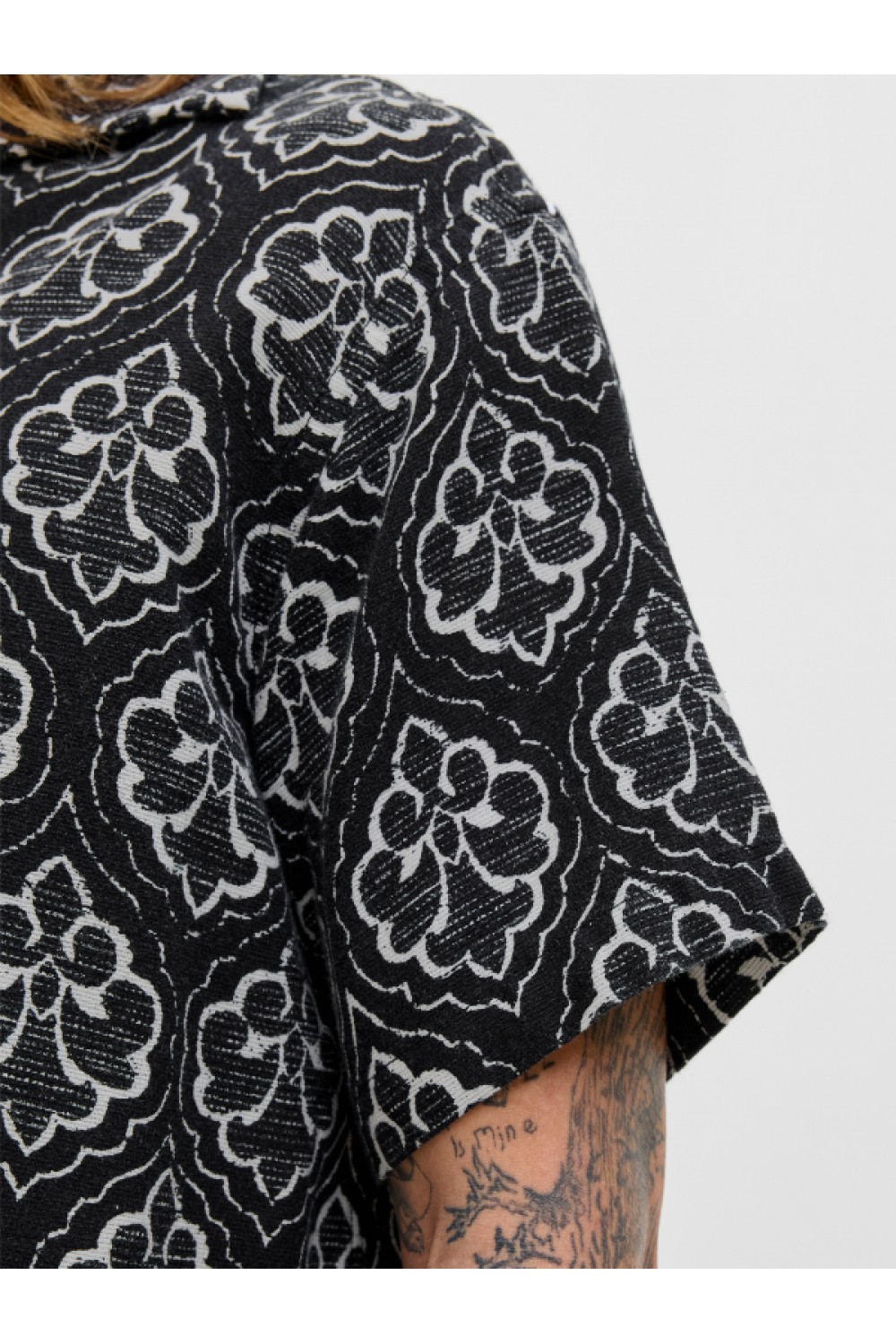 JACK & JONES HYDRA NOTO SHIRT SS BLACK 12277230