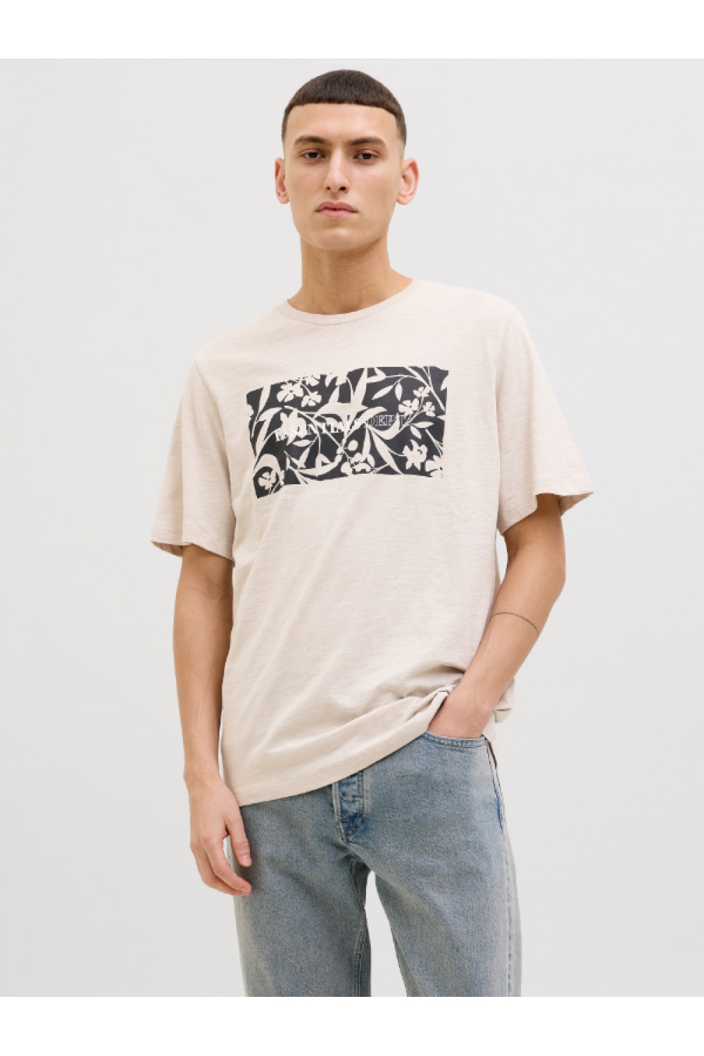 JACK & JONES JEFF MONOCHROME SHAPE TEE SS CREW NECK MOONBEAM 12269274