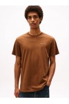 TOMMY JEANS TJM SLIM LINEAR CHEST TEE DARK DUNE DM0DM21780-AEN