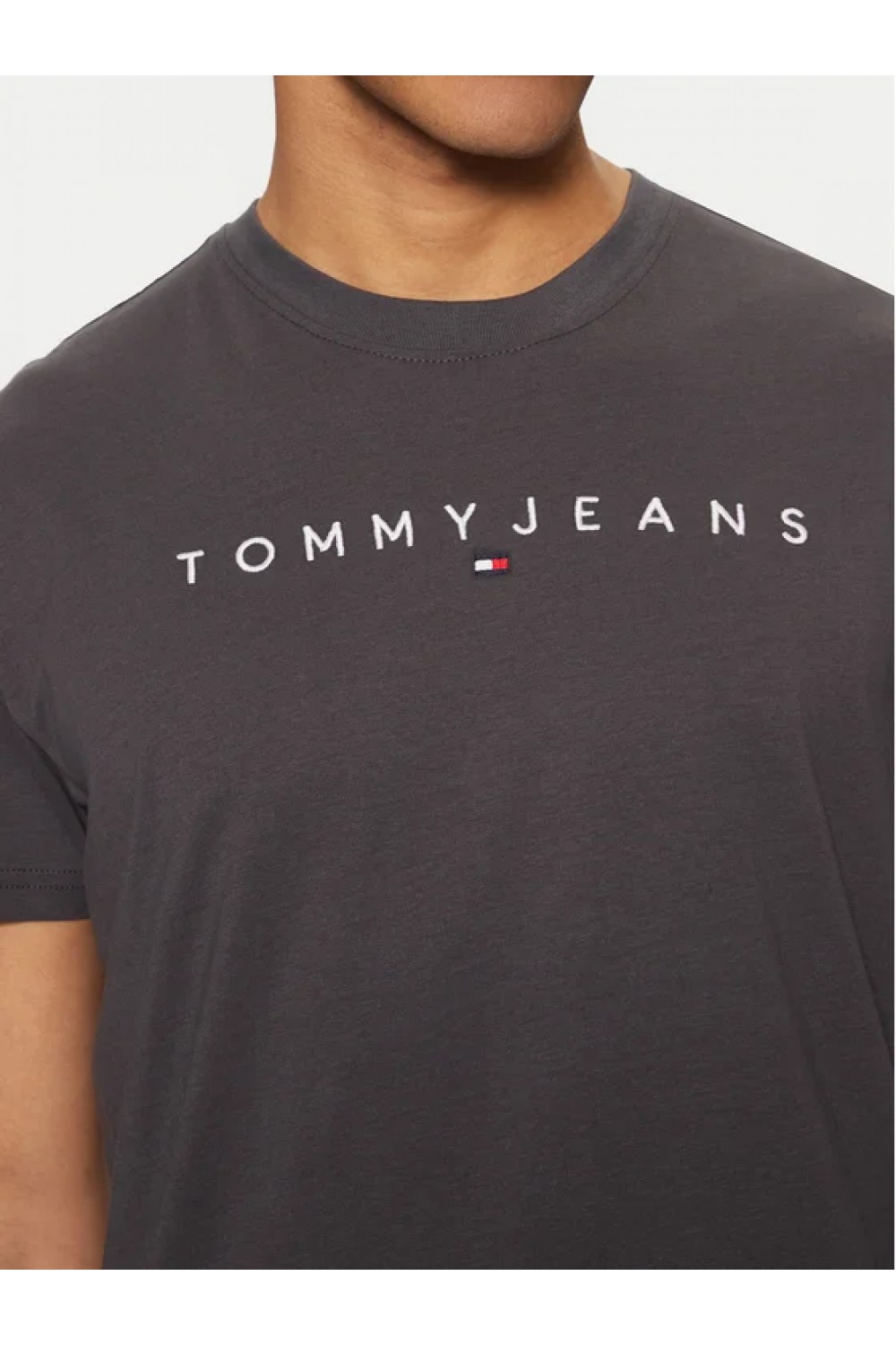 TOMMY HILFIGER T-SHIRT TJM REG LINEAR LOGO WASHED BLACK DM0DM20744-PT2