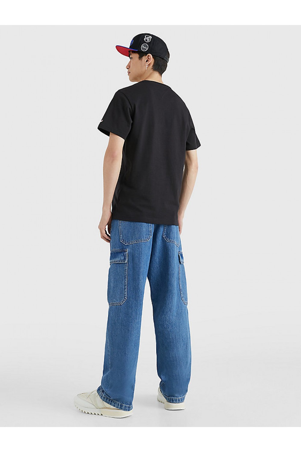 TOMMY HILFIGER TJM REG COLLEGE POP TEXT TEE BLACK DM0DM16403-BDS