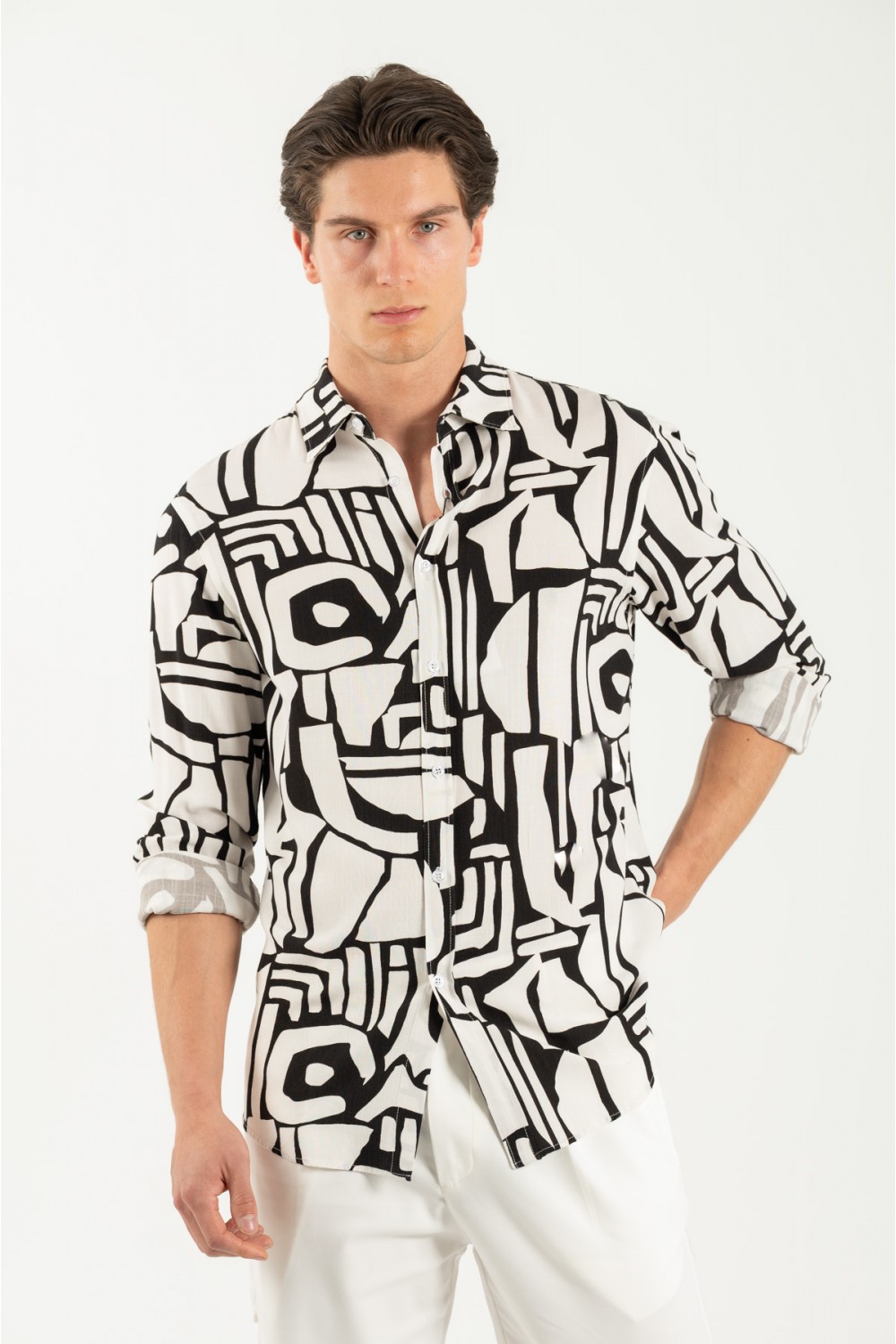 VITTORIO PRINTED SHIRT BLACK 800-25-108