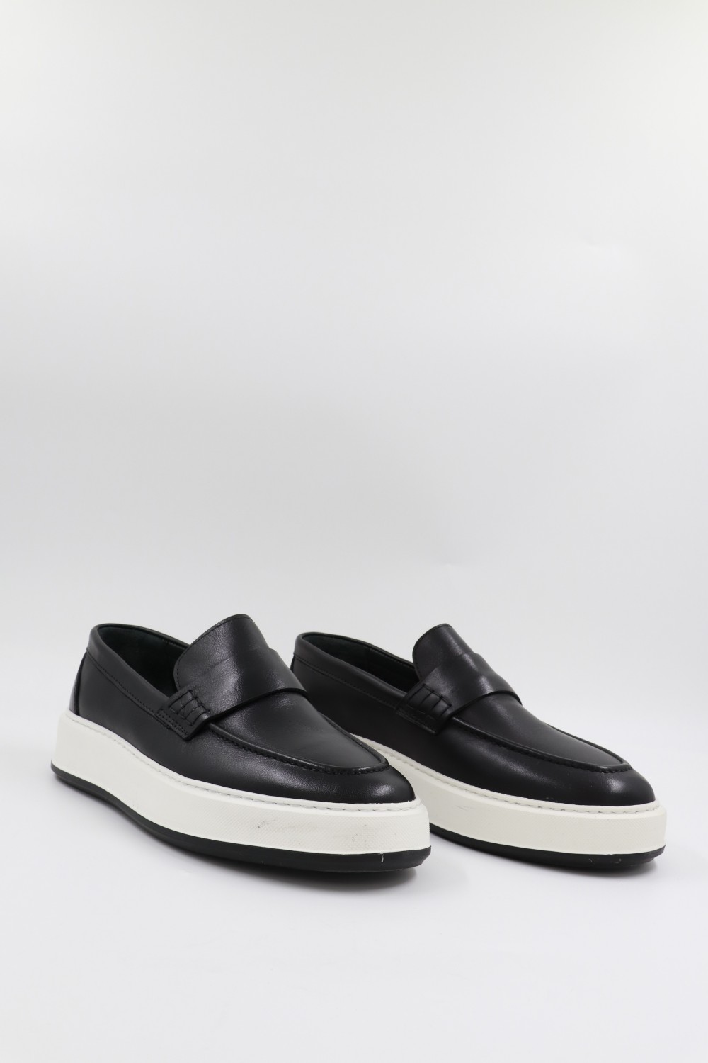 MEN LEATHER LOAFER BLACK-WHITE SOLE 4442