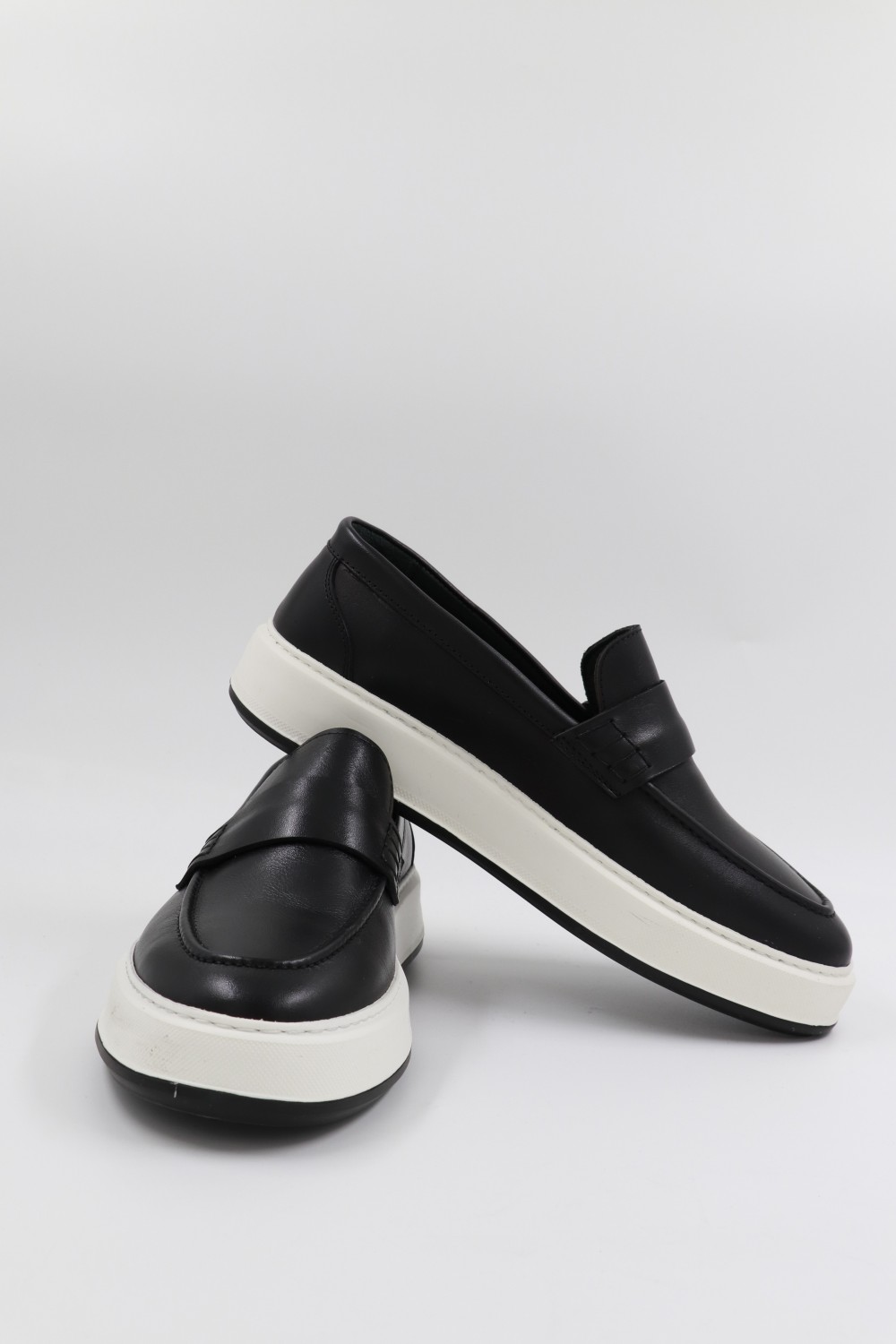 MEN LEATHER LOAFER BLACK-WHITE SOLE 4442