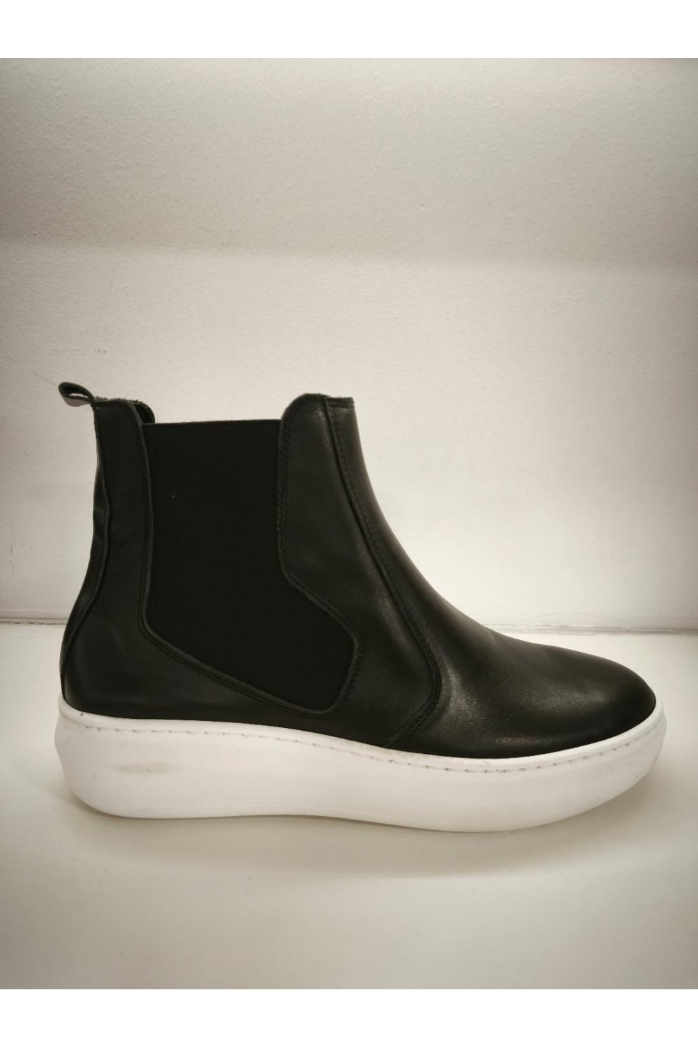 NICE STEP CHELSEA LEATHER BOOTS BLACK NS202