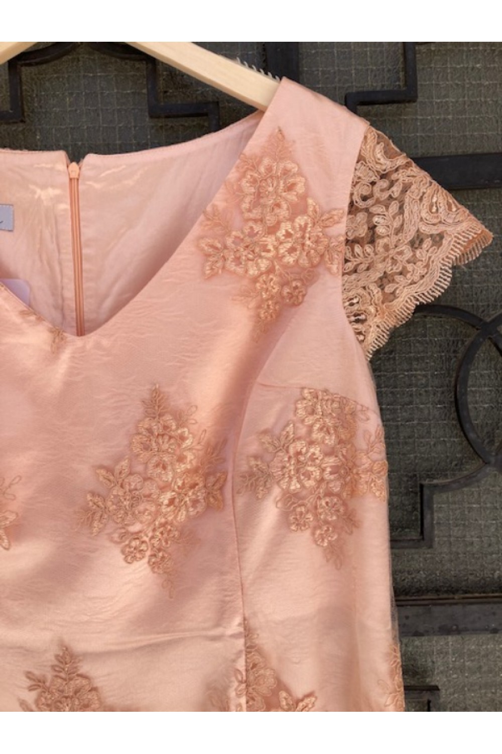 D&K FRANGOULIS DRESS PINK BE115