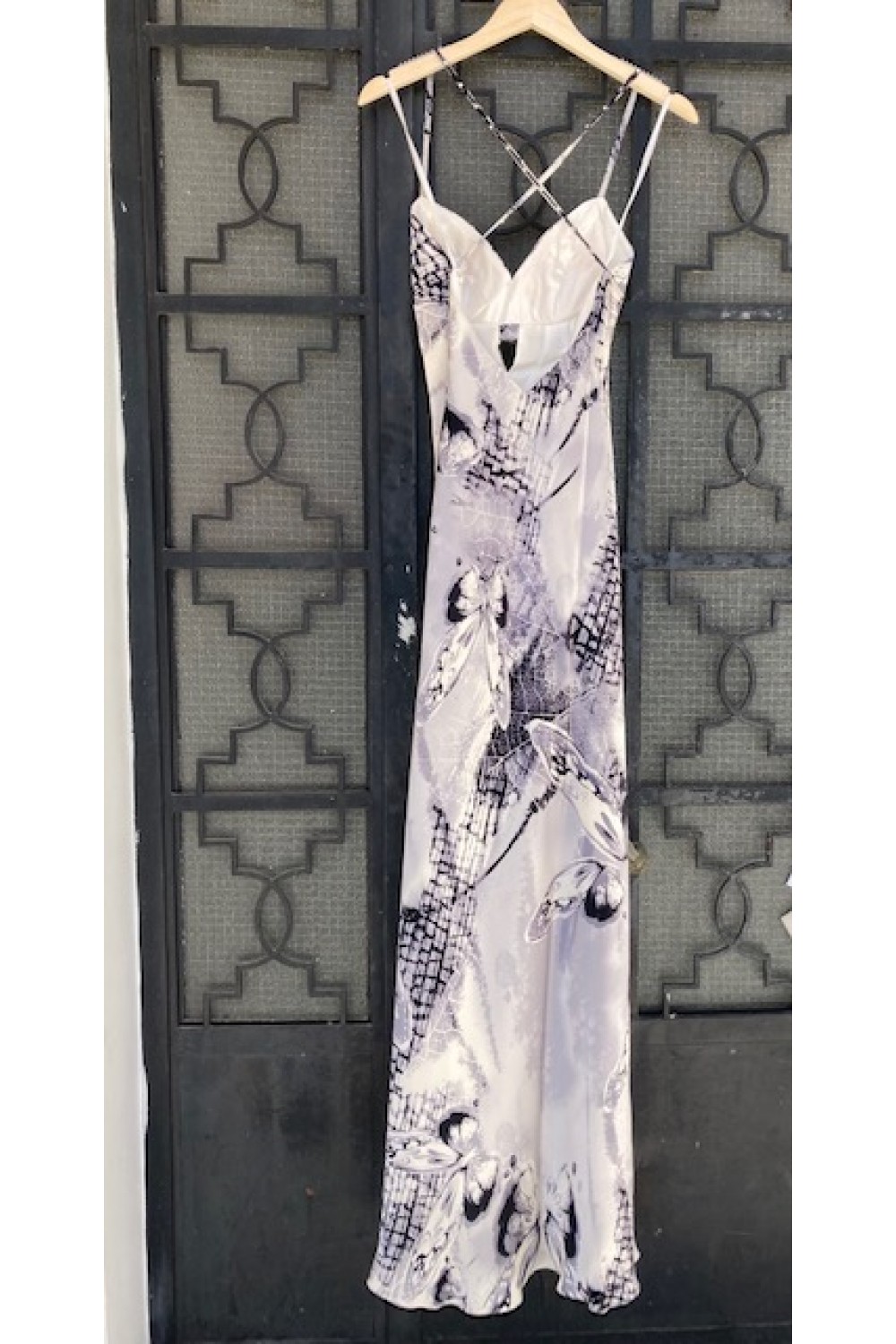 MIKAEL LONG DRESS BLACK AND WHITE BE172
