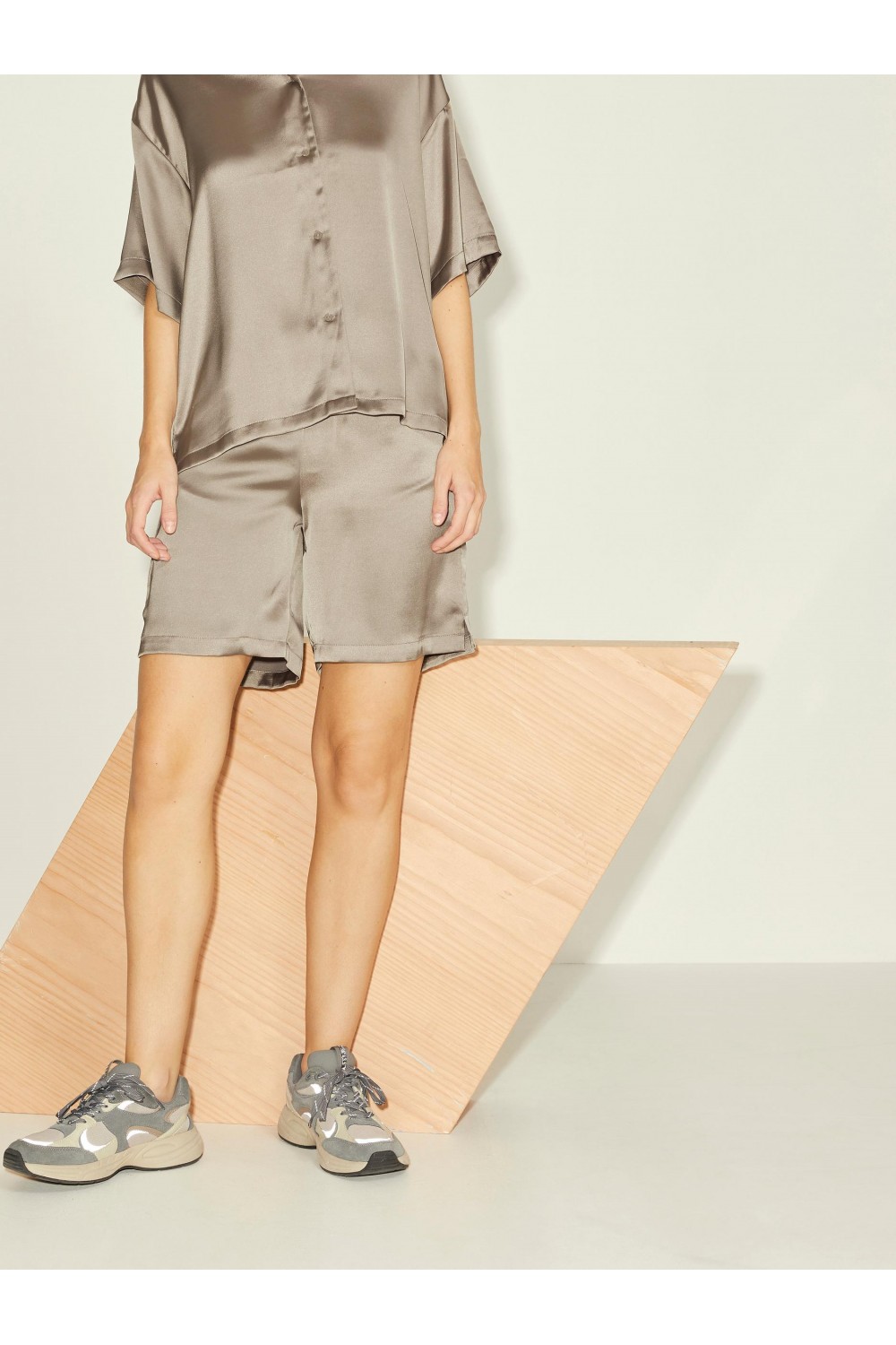 JJXX MALLI SATIN SHORTS BRINDLE 12200162