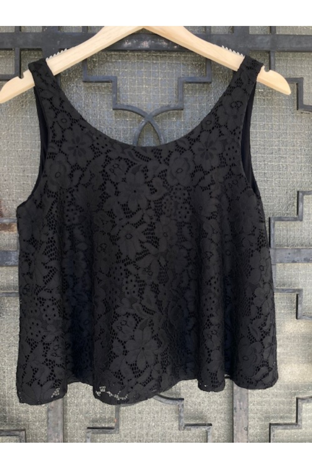 MOUTAKI WOMAN TOP BLACK 15.01.142