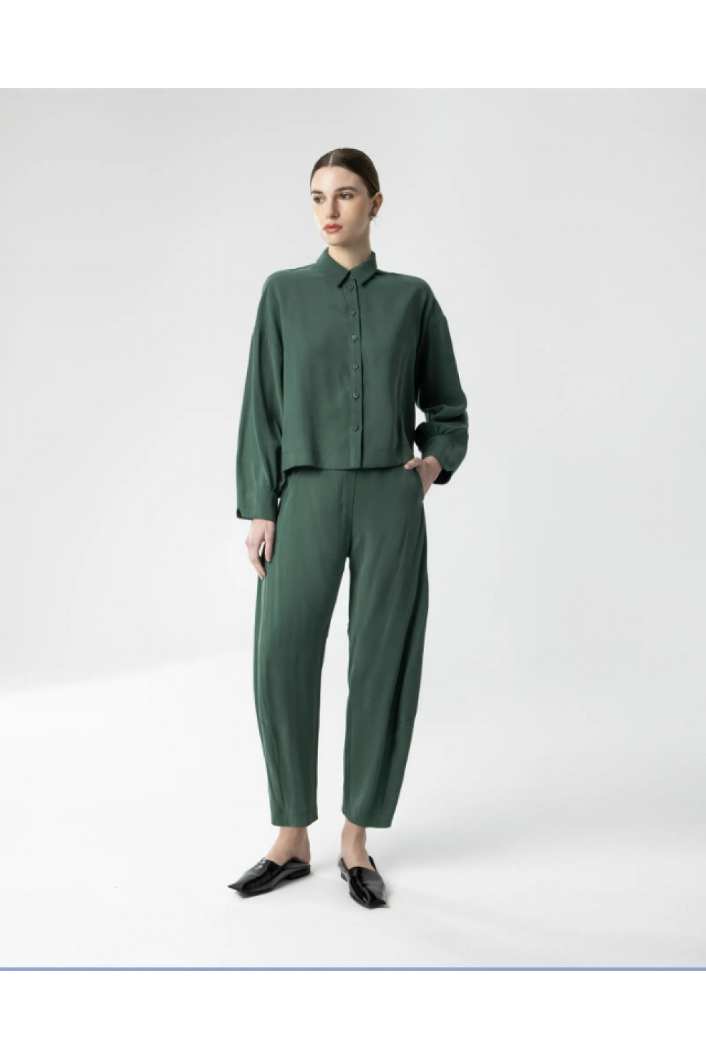 MOUTAKI WOMAN SET BLOUSE & PANT GREEN 26.09.101