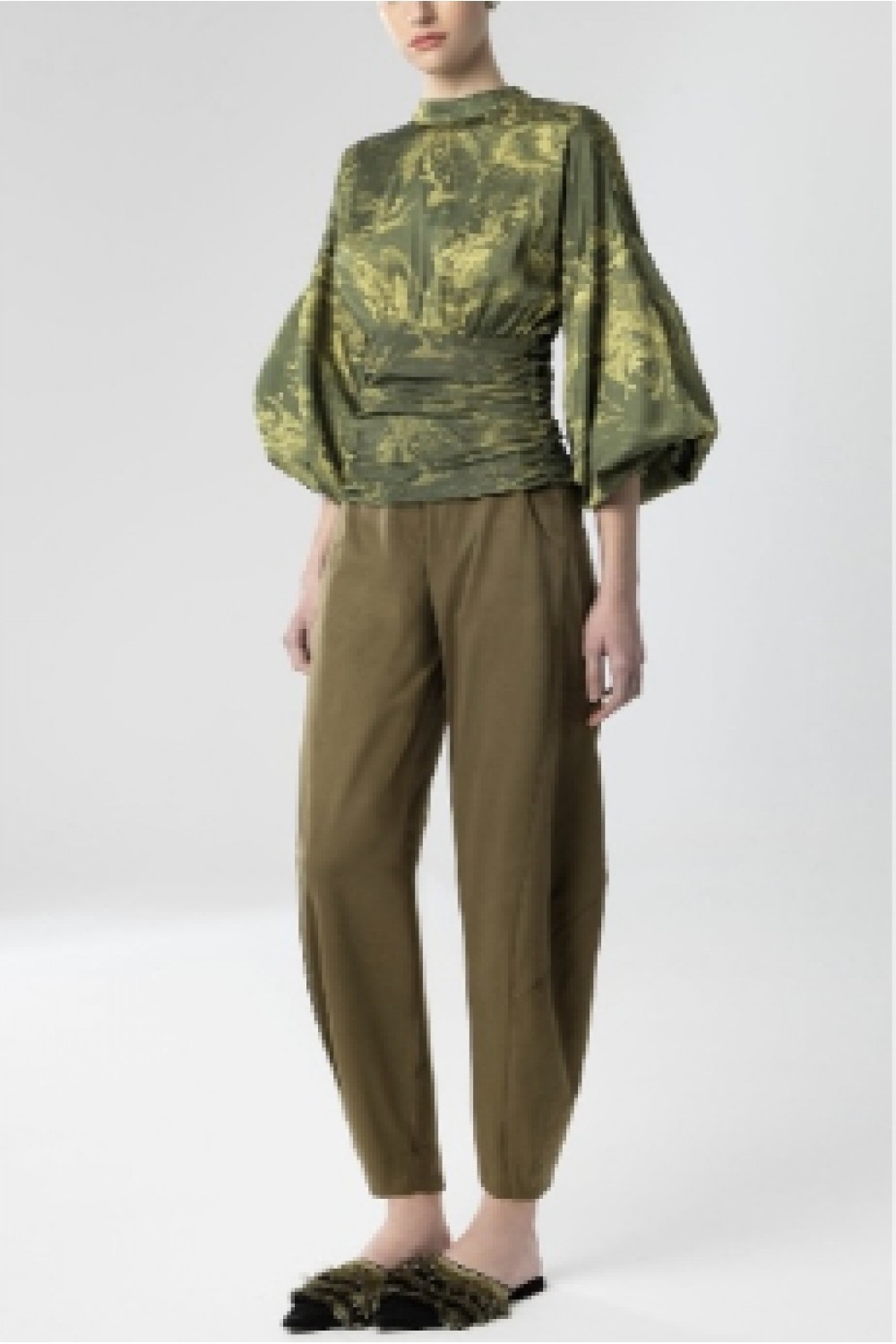 MOUTAKI WOMAN PANTS OLIVE 26.03.107