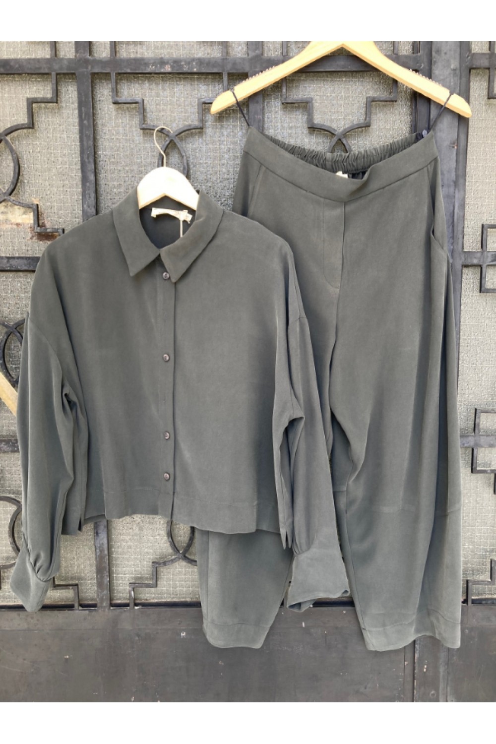 MOUTAKI SHIRT CARBON 25.09.101