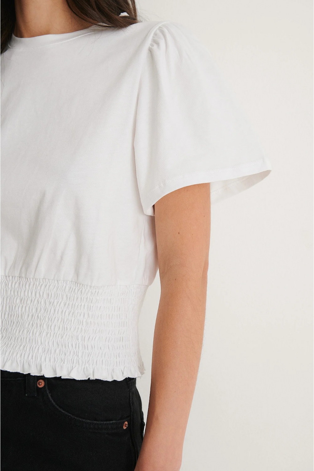 NA-KD SMOCKED T-SHIRT WHITE 1100-003732  