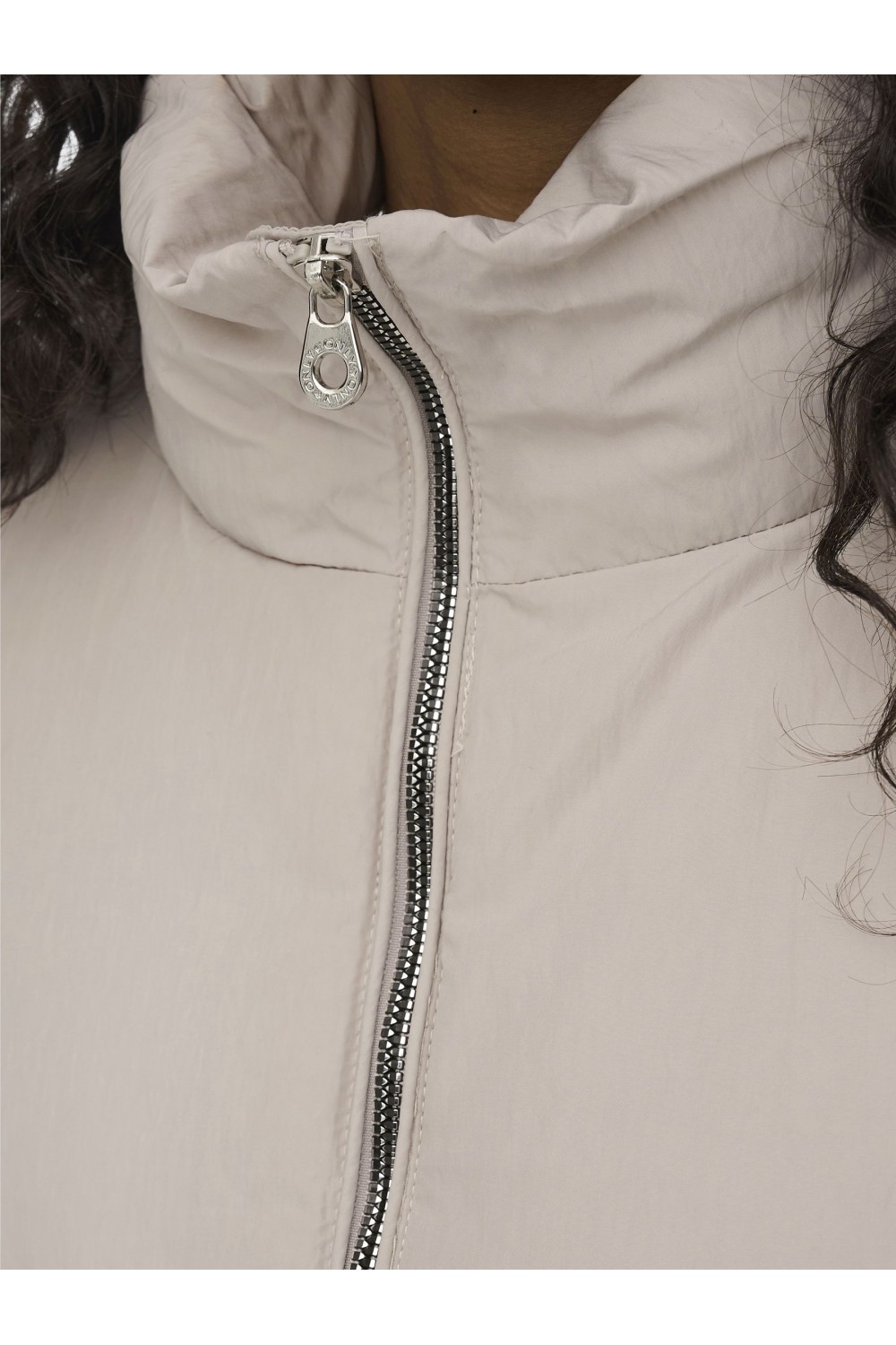 ONLY DOLLY SHORT PUFFER JACKET PUMICE STONE 15205371 