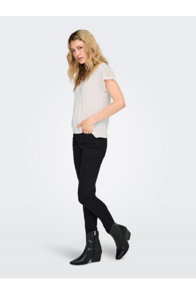 ONLY FREE LIFE S/S V-NECK LACE TOP JRS CLOUD DANCER 15369294