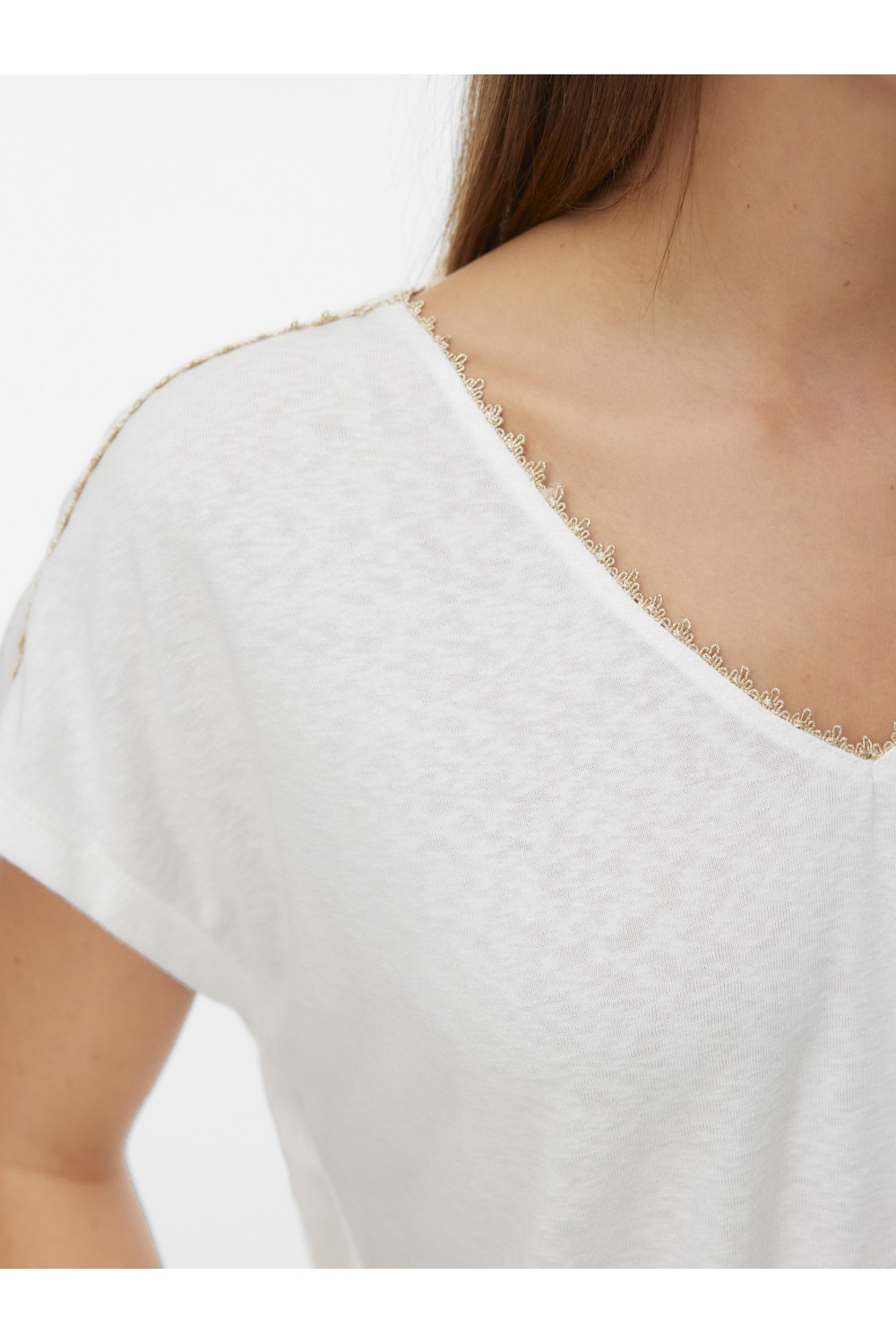 VERO MODA JACKIE S/L V-NECK TOP SNOW WHITE-DETAIL GOLG LUREX 10342229