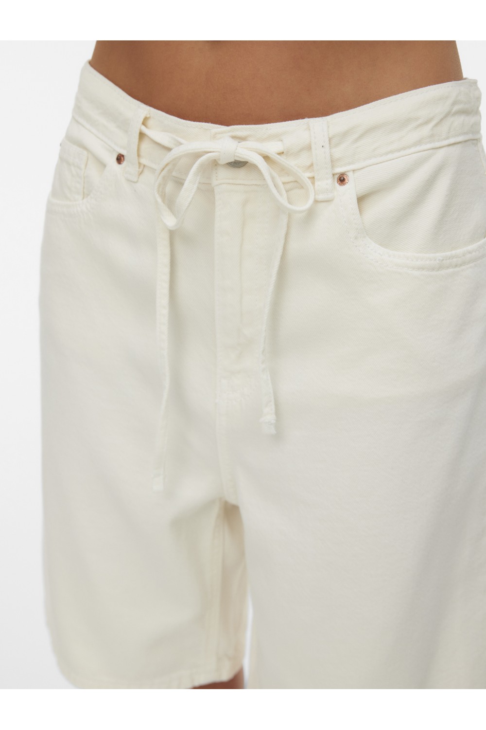 VERO MODA VILLA MR BERMUDA DENIM SHORTS ECRU DENIM 10326196