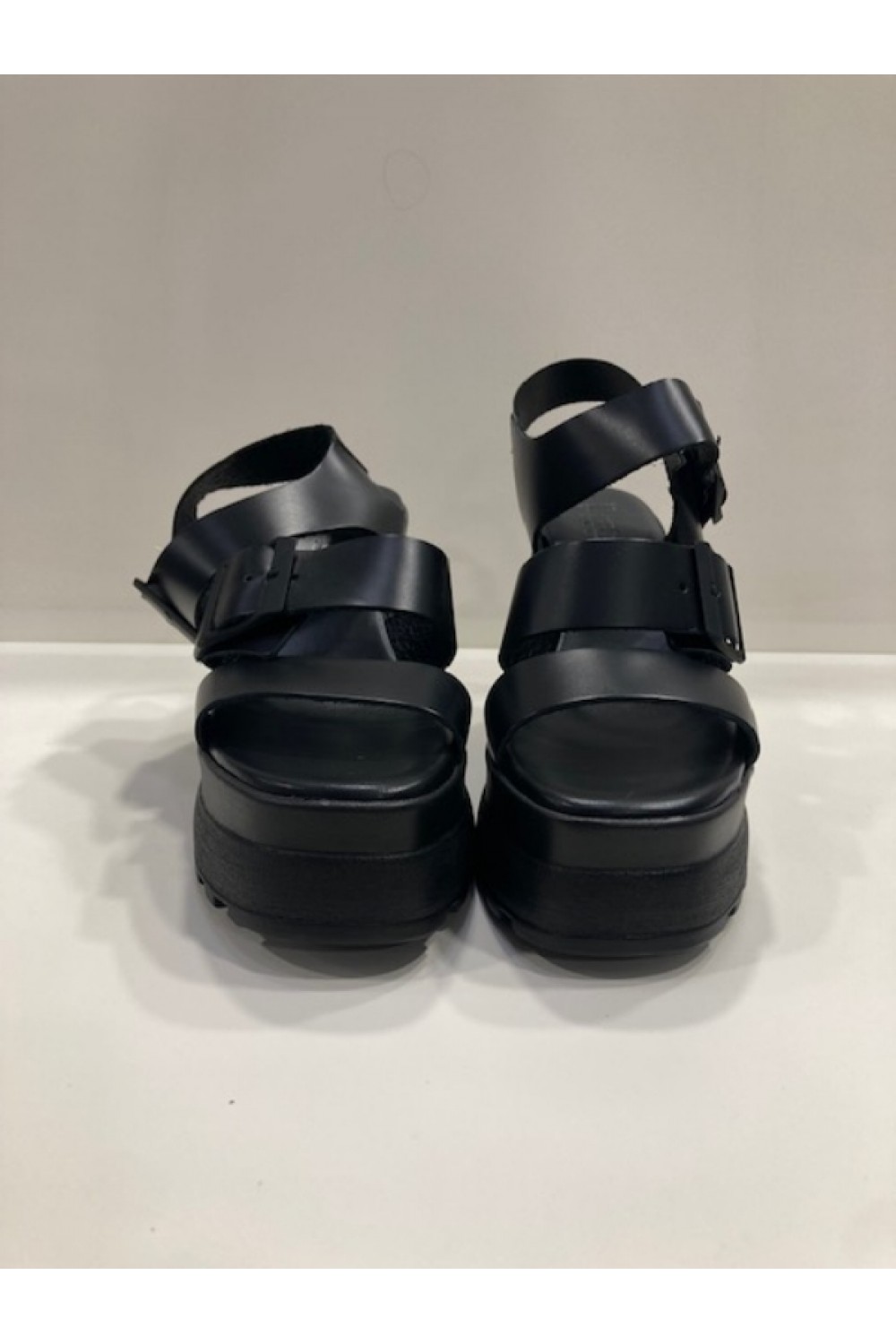 B.L. COLLECTION BLACK PLATFORM 1725