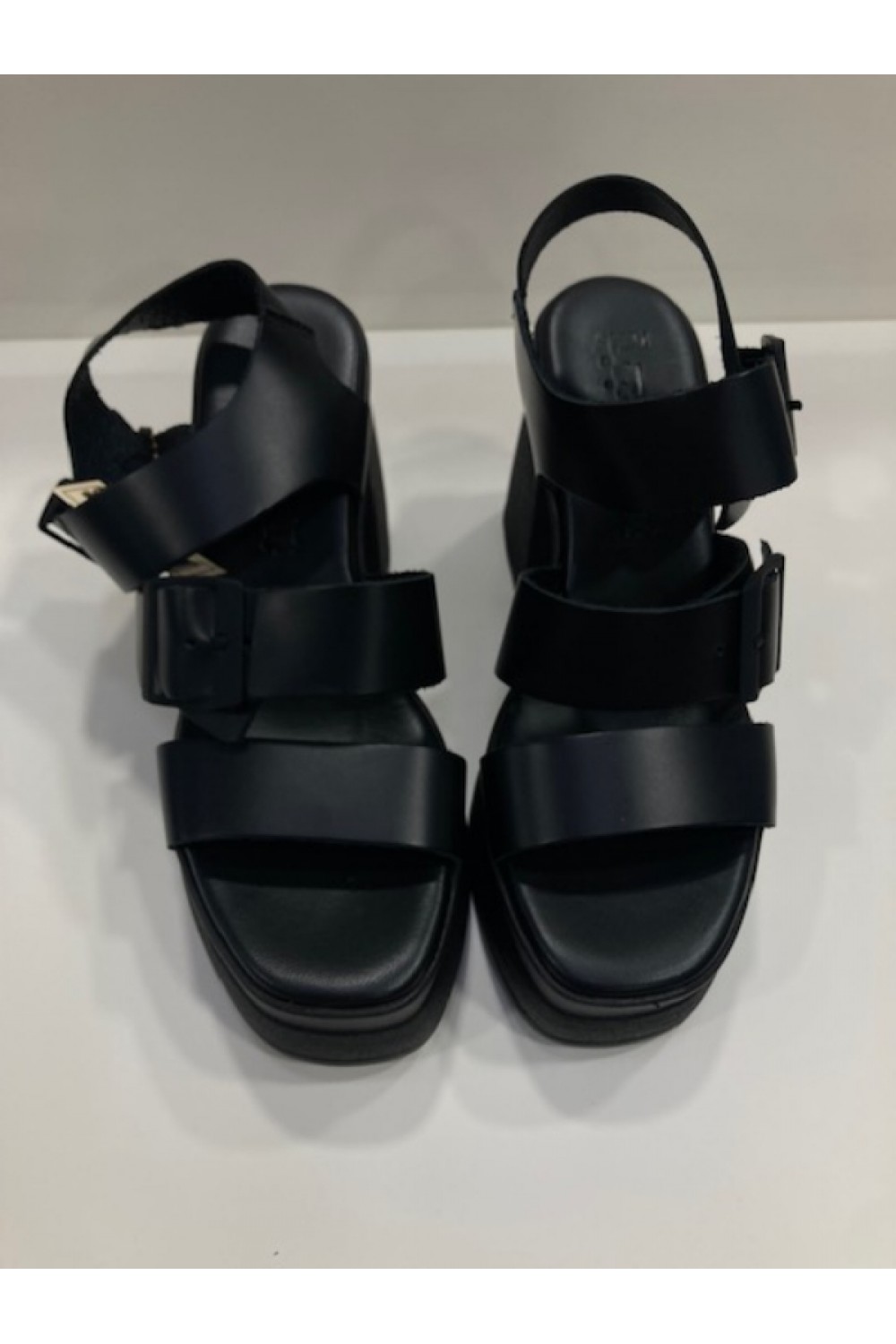 B.L. COLLECTION BLACK PLATFORM 1725