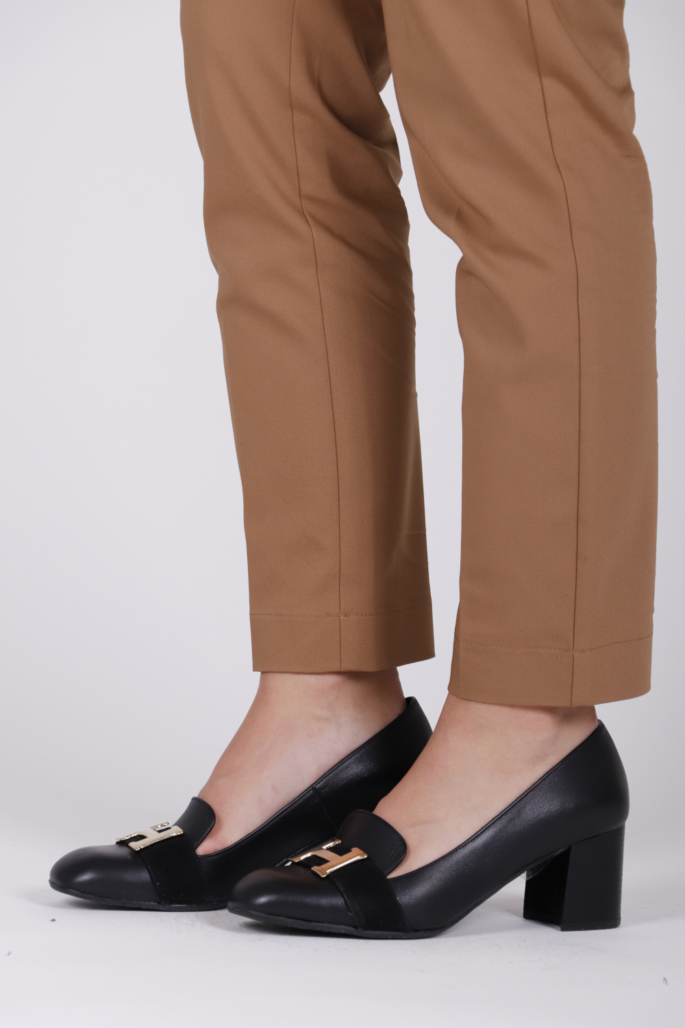 BACALI COLLECTION BLACK LEATHER HEELS X205114